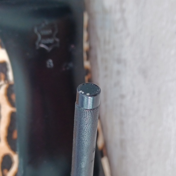 Alice + Olivia Leopard Print Calf Hair Heels - NWOT - Picture 8 of 12